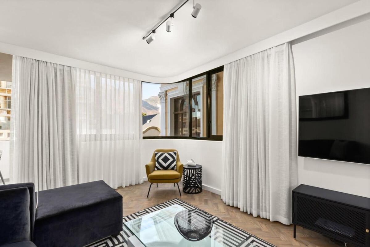Luxurious With Stunning View Apartment เคปทาวน์ ภายนอก รูปภาพ