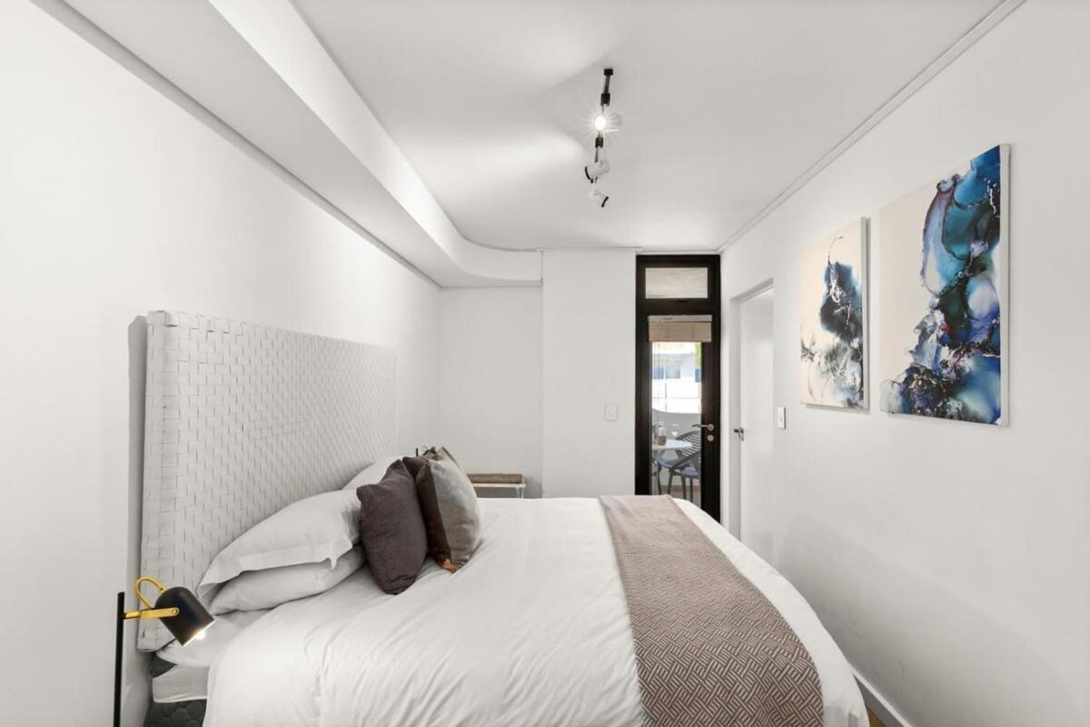 Luxurious With Stunning View Apartment เคปทาวน์ ภายนอก รูปภาพ